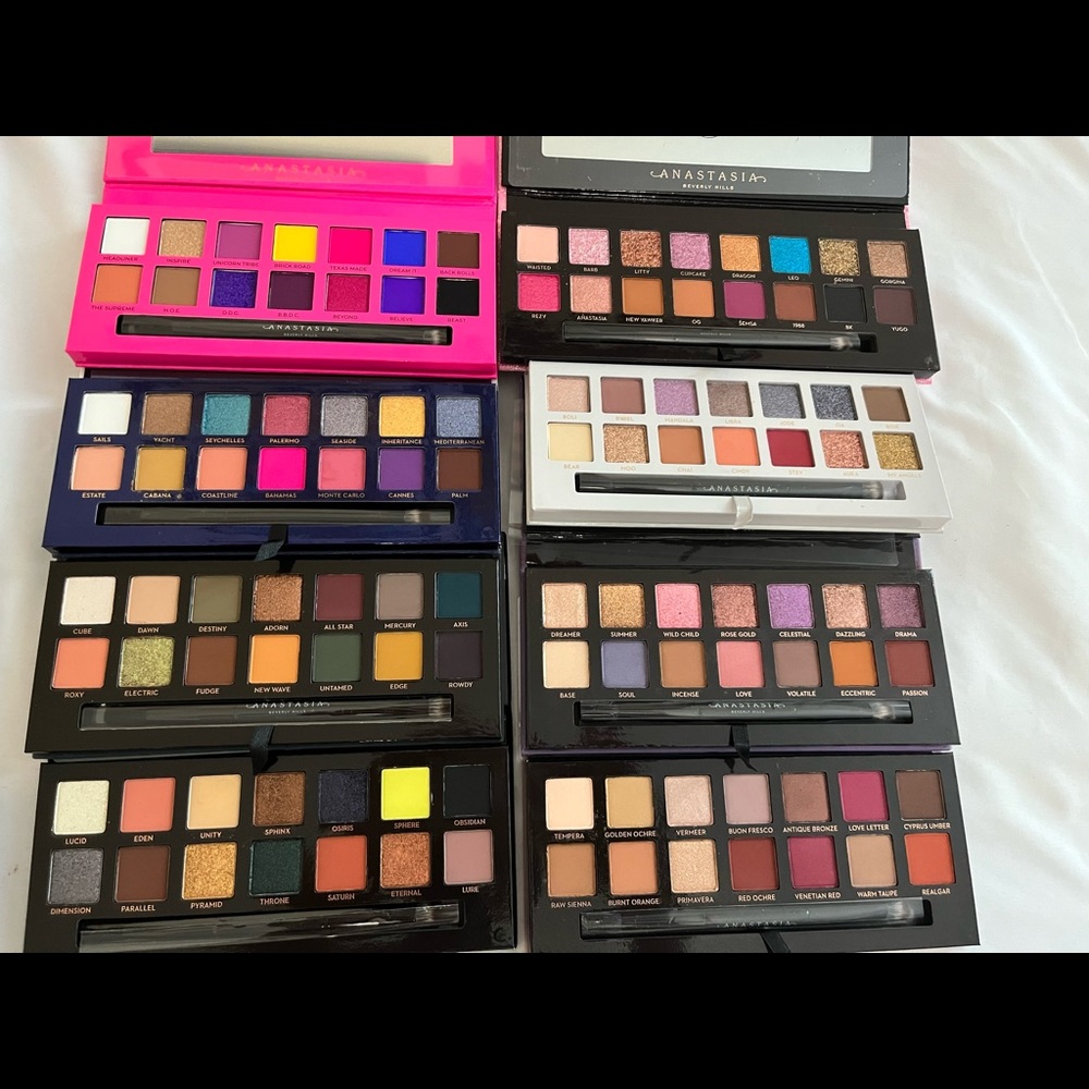 8 Anastasia Palettes (Carli,Amreezy,Norvina,Prism,Riviera,Alyssa,Sub,Modern Ren)